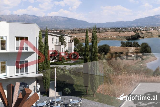 Truall ose Toke  ne Tirane - 670,000 Euro