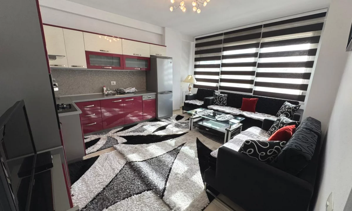 Shtepi me qera Apartament ne Tirane, 2+1, Mobilimi E mobiluar, Pagesa 650  Euro.