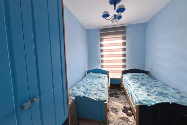 Shtepi me qera Apartament ne Tirane, 2+1, Mobilimi E mobiluar, Pagesa 650  Euro.