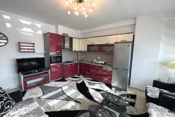 Shtepi me qera Apartament ne Tirane, 2+1, Mobilimi E mobiluar, Pagesa 650  Euro.