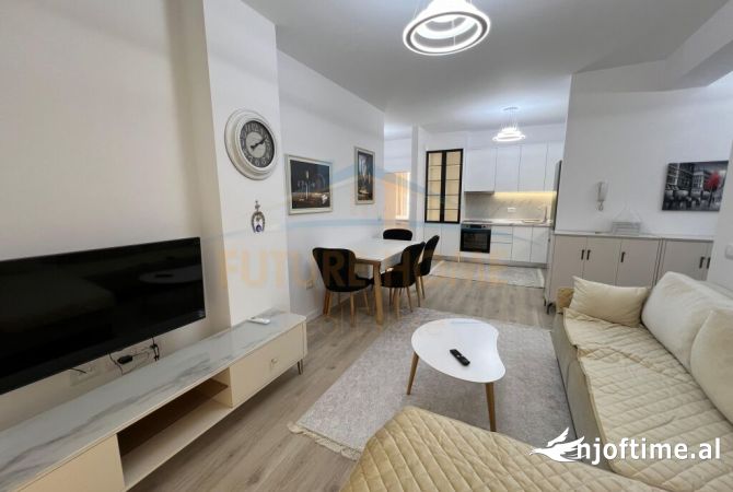 Shtepi me qera 2+1 ne Tirane - 650 Euro
