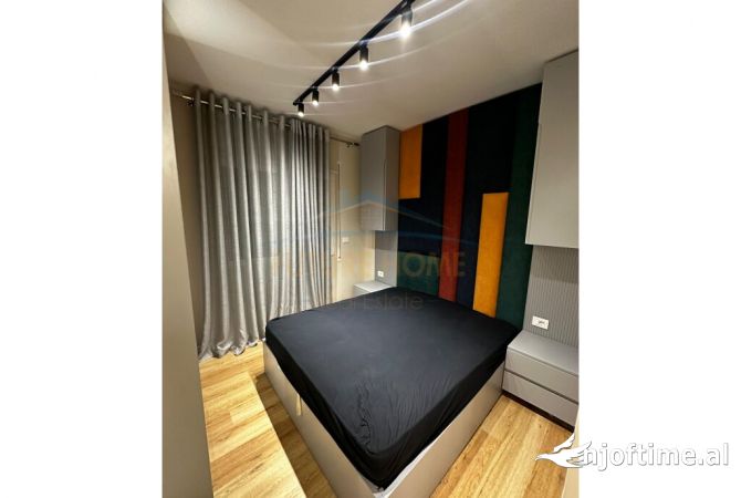 Shtepi me qera Apartament ne Tirane, 2+1, Mobilimi E mobiluar, Pagesa 1,100  Euro.