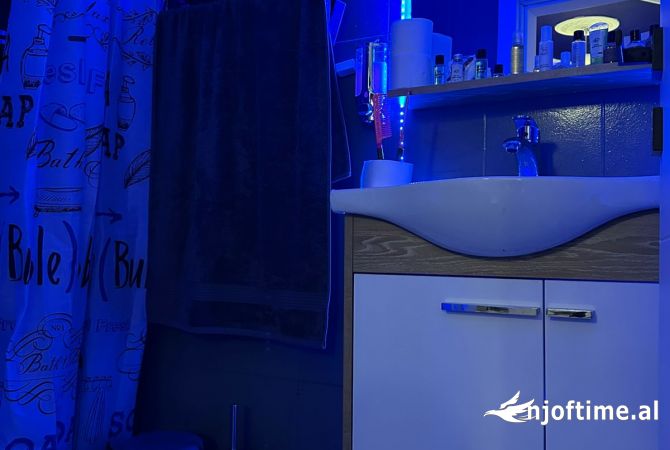 Shtepi me qera Shtepi Private ne Tirane, 1+1, Mobilimi E mobiluar, Pagesa 500  Euro.