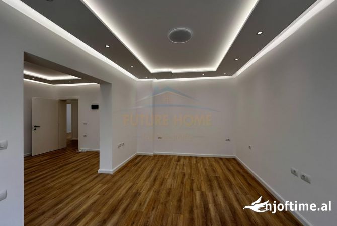 Ambient biznesi me qera 3+1 ne Tirane - 900 Euro