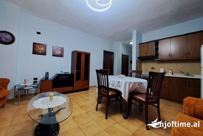 Shtepi me qera 1+1 ne Tirane - 450 Euro