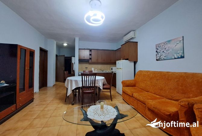 Shtepi me qera 1+1 ne Tirane - 450 Euro