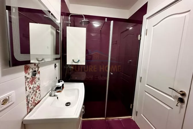 Shtepi me qera Duplex(shtepi me 2 kate) ne Tirane, 2+1, Mobilimi E mobiluar, Pagesa 700  Euro.