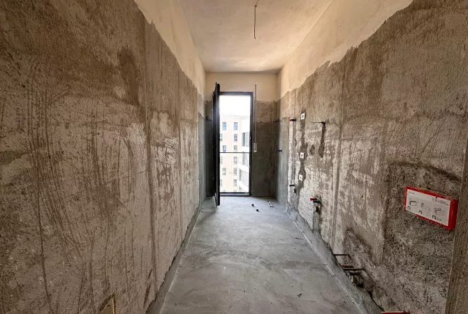 Shtepi ne shitje Apartament ne Tirane, 2+1, Mobilimi Bosh, pa mobiluar, Pagesa 177,500  Euro.