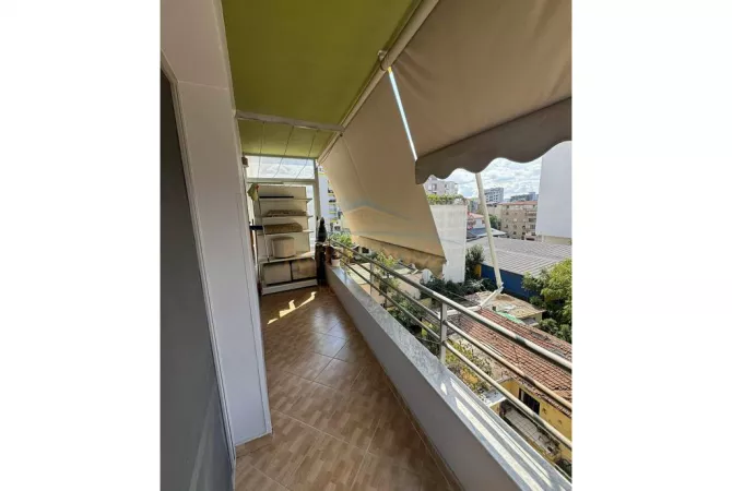 Shtepi me qera Apartament ne Tirane, 2+1, Mobilimi E mobiluar, Pagesa 650  Euro.