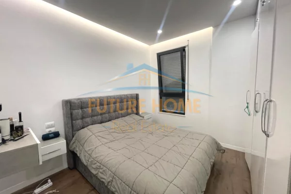 Shtepi ne shitje Apartament ne Tirane, 2+1, Mobilimi E mobiluar, Pagesa 200,000  Euro.
