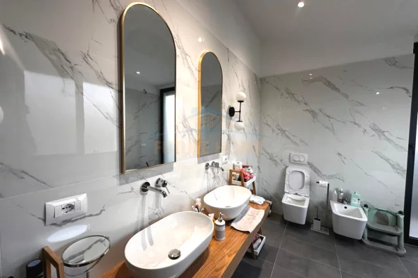 Shtepi me qera Apartament ne Tirane, 2+1, Mobilimi E mobiluar, Pagesa 1,800  Euro.