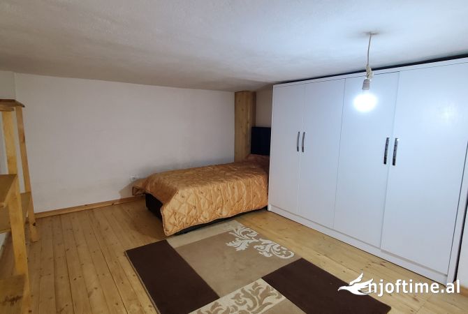 Ambient biznesi ne shitje 1+1 ne Tirane - 65,000 Euro