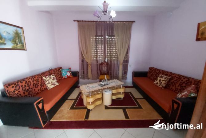Shtepi ne shitje 5+1 ne Korce - 250,000 Euro