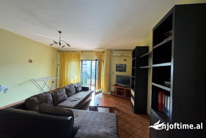 Shtepi me qera 3+1 ne Tirane - 650 Euro