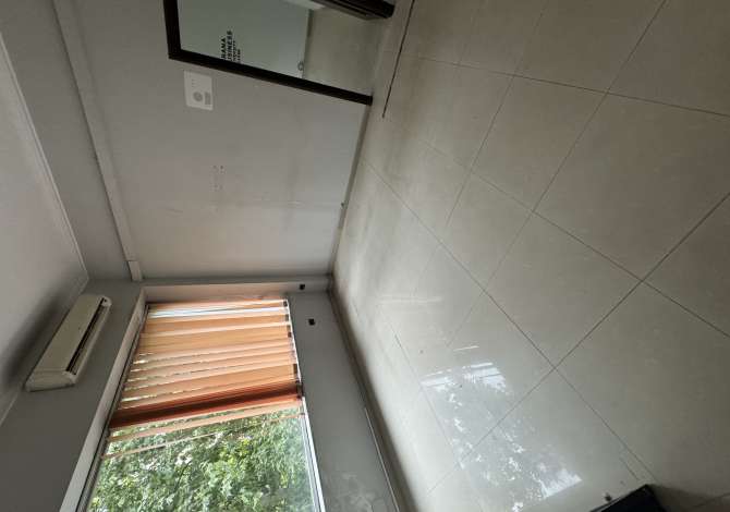 Ambient biznesi me qera 1+1 ne Tirane - 2,500 Euro