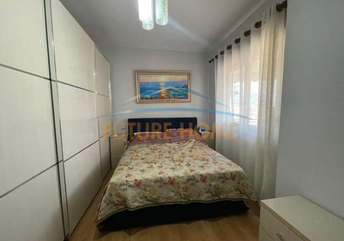 Shtepi ne shitje Apartament ne Tirane, 1+1, Mobilimi E mobiluar, Pagesa 155,000  Euro.