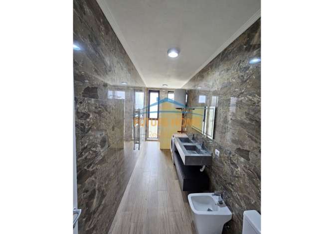 Shtepi ne shitje Apartament ne Tirane, 2+1, Mobilimi E mobiluar, Pagesa 285,000  Euro.