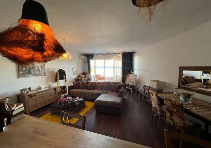 Shtepi ne shitje 2+1 ne Tirane - 180,000 Euro