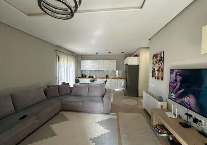 Shtepi ne shitje 2+1 ne Tirane - 220,000 Euro
