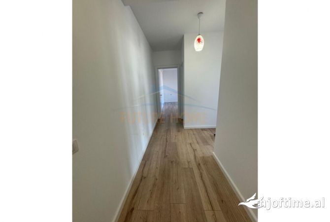 Shtepi ne shitje 1+1 ne Tirane - 150,000 Euro