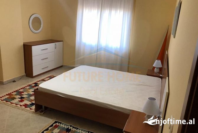 Shtepi me qera 2+1 ne Tirane - 650 Euro