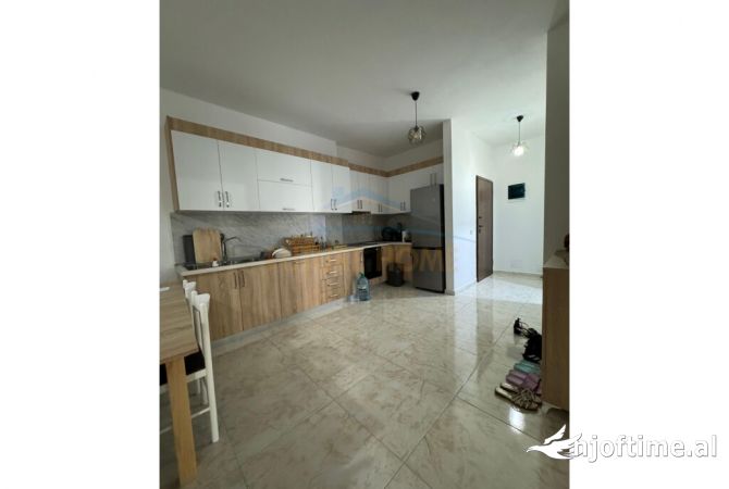 Shtepi ne shitje 2+1 ne Tirane - 155,000 Euro