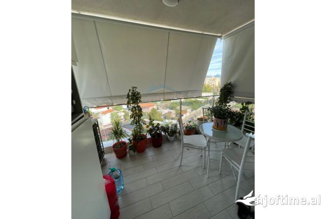 Shtepi ne shitje Apartament ne Tirane, 2+1, Mobilimi E mobiluar, Pagesa 200,000  Euro.