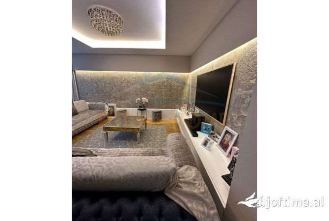 Casa in vendita 3+1 a Tirana - 320,000 Euro