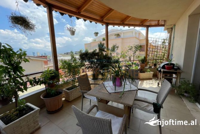 Shtepi ne shitje 3+1 ne Tirane - 260,000 Euro