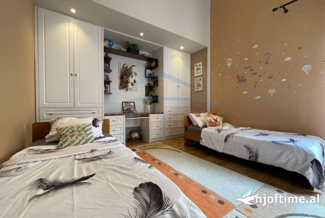 Shtepi ne shitje 3+1 ne Tirane - 260,000 Euro
