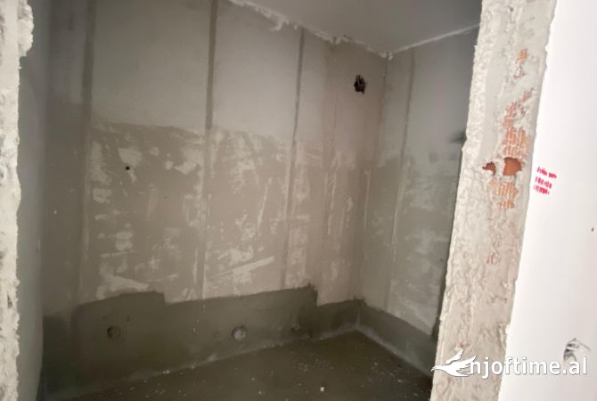 Shtepi ne shitje 2+1 ne Tirane - 175,000 Euro