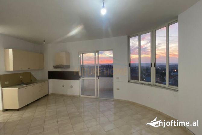 Shtepi ne shitje 1+1 ne Tirane - 82,000 Euro