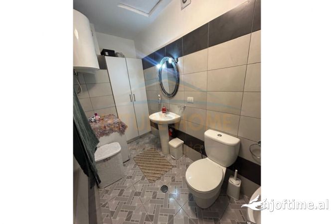 Shtepi ne shitje Apartament ne Tirane, 1+1, Mobilimi E mobiluar, Pagesa 115,000  Euro.