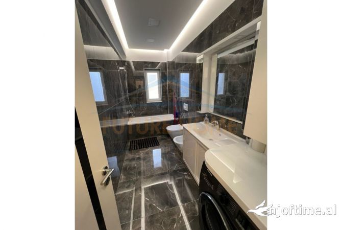 Shtepi ne shitje Apartament ne Tirane, 2+1, Mobilimi E mobiluar, Pagesa 260,000  Euro.