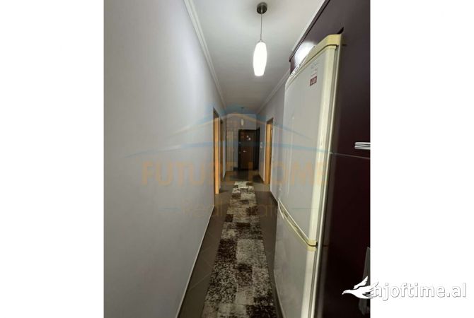 Shtepi ne shitje Apartament ne Tirane, 2+1, Mobilimi E mobiluar, Pagesa 120,000  Euro.