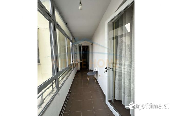 Shtepi ne shitje Apartament ne Tirane, 2+1, Mobilimi E mobiluar, Pagesa 120,000  Euro.