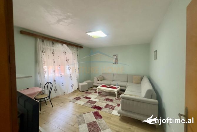Shtepi ne shitje 1+1 ne Tirane - 150,000 Euro