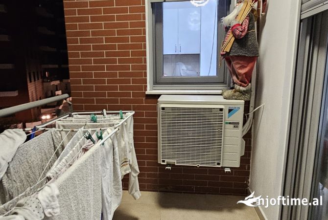 Shtepi ne shitje Apartament ne Tirane, 2+1, Mobilimi E mobiluar, Pagesa 195,000  Euro.