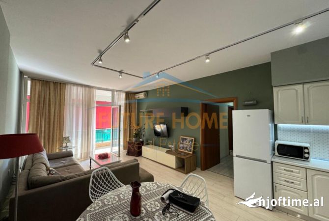 Shtepi me qera 2+1 ne Tirane - 749 Euro