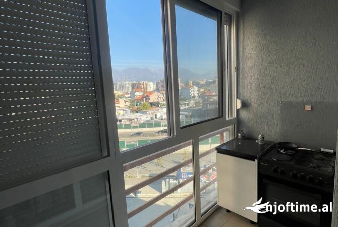 Shtepi me qera Apartament ne Tirane, 2+1, Mobilimi E mobiluar, Pagesa 550  Euro.