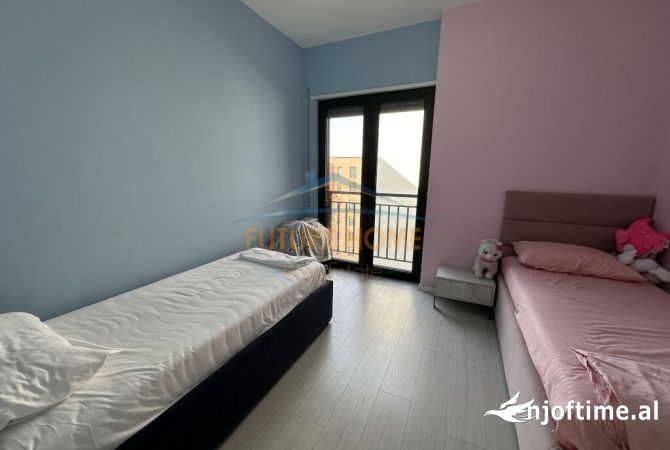 Shtepi ne shitje Apartament ne Tirane, 2+1, Mobilimi E mobiluar, Pagesa 195,000  Euro.