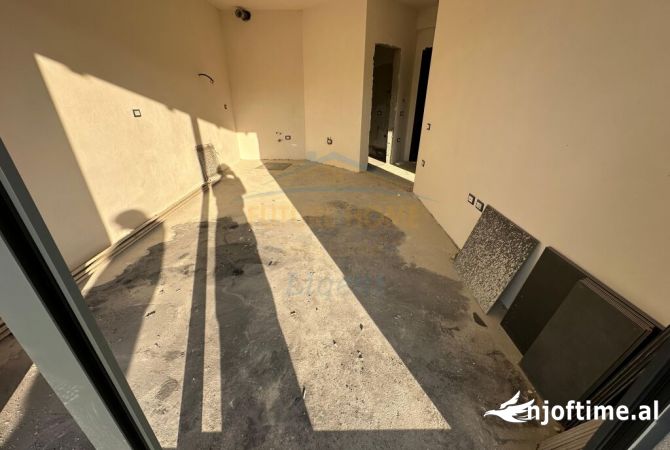 Shtepi ne shitje 1+1 ne Tirane - 140,000 Euro