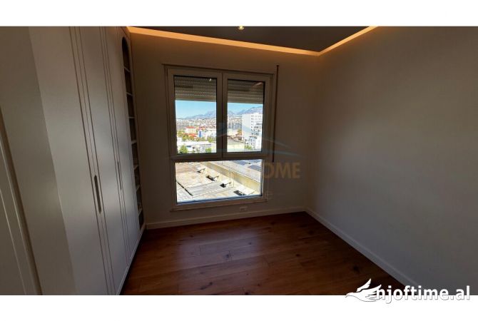 Shtepi ne shitje Apartament ne Tirane, 2+1, Mobilimi E mobiluar, Pagesa 229,000  Euro.