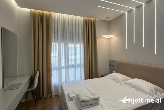 Shtepi me qera Apartament ne Tirane, 2+1, Mobilimi E mobiluar, Pagesa 1,000  Euro.