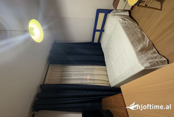 Shtepi ne shitje Apartament ne Tirane, 3+1, Mobilimi Bosh, pa mobiluar, Pagesa 279,000  Euro.