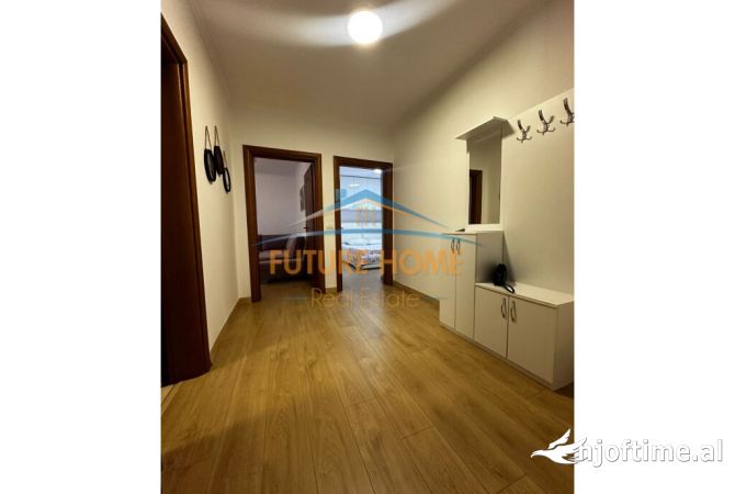 Shtepi me qera Apartament ne Tirane, 1+1, Mobilimi E mobiluar, Pagesa 649  Euro.