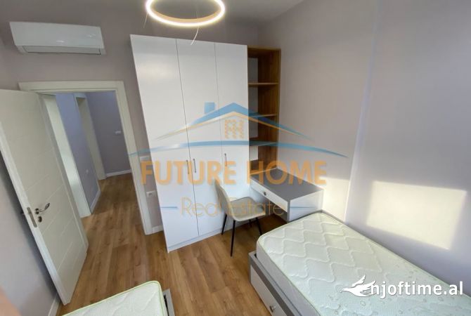 Shtepi ne shitje Apartament ne Tirane, 2+1, Mobilimi E mobiluar, Pagesa 165,000  Euro.