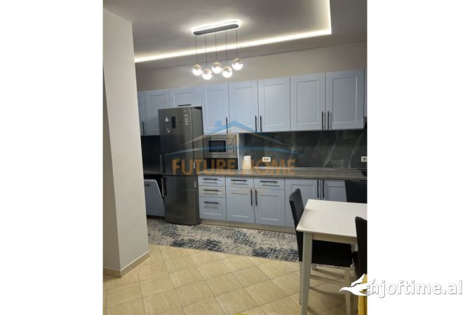 Shtepi me qera 2+1 ne Tirane - 649 Euro