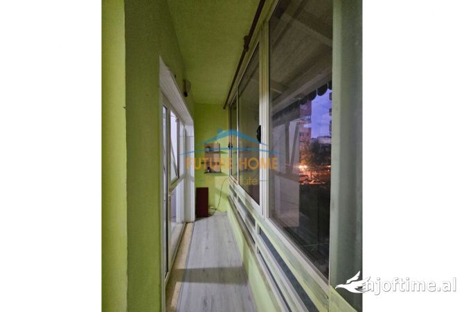 Shtepi me qera Apartament ne Tirane, 2+1, Mobilimi E mobiluar, Pagesa 400  Euro.