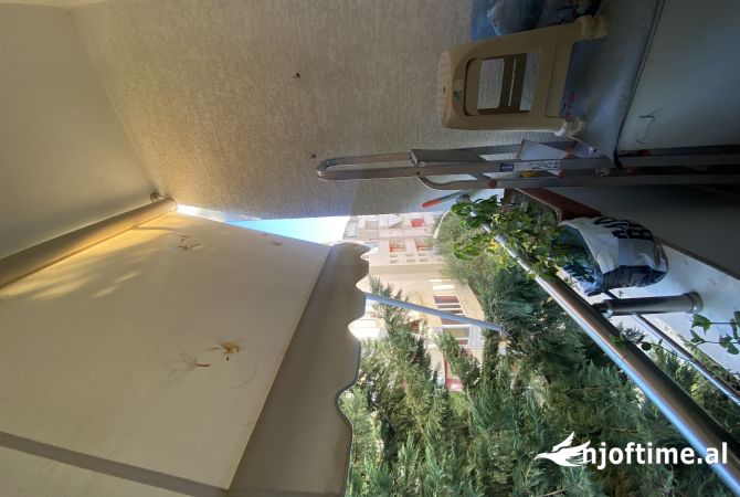 Shtepi ne shitje Apartament ne Tirane, 2+1, Mobilimi E mobiluar, Pagesa 177,000  Euro.